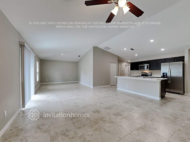 Photo - 306 Buzby St SE