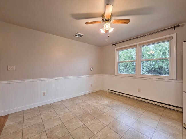 Photo - 2 Colonial Ave