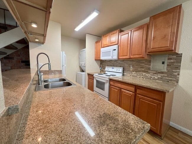 Photo - <b>Beautiful Two Story Condo near Meadowoo...