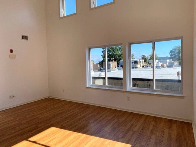 Photo - 508 Martin Street