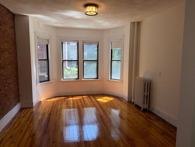 Photo - 35 Revere St Unidad 2