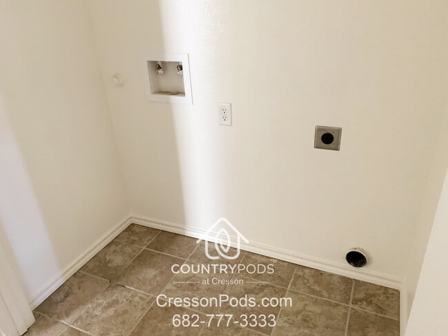 Photo - 9152 Putteet Rd