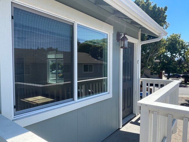 Photo - 3170 Camellia Ct Unidad C
