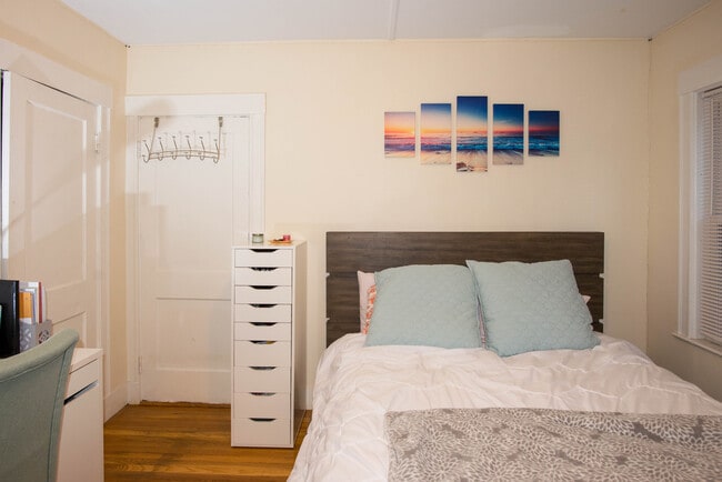 Photo - 19 Sunset St Unit 3