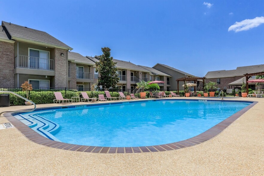 Resort Style Pool
