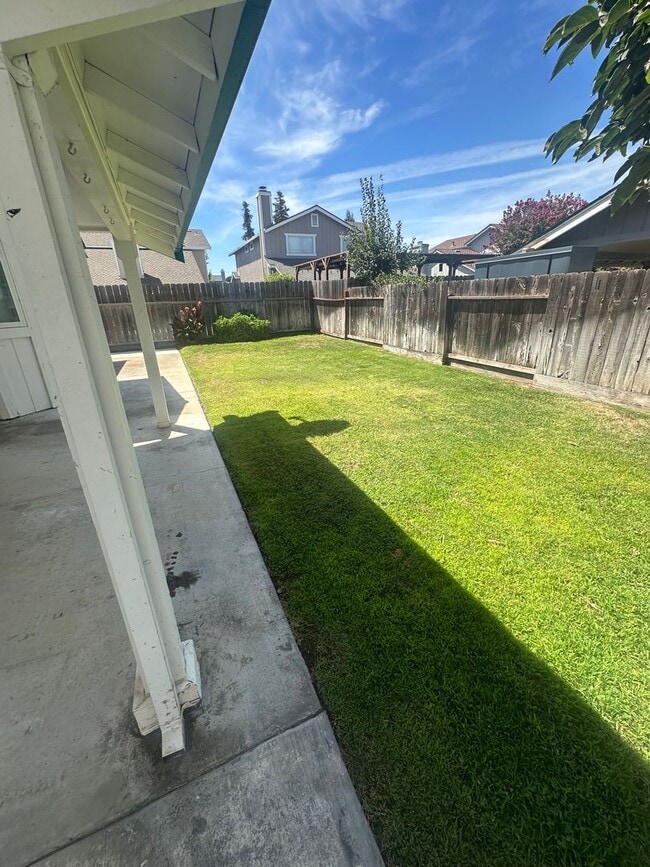 Photo - 1709 Badger Way