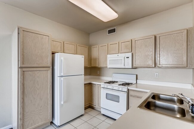 Photo - SW Littleton 3BR / 2BA Ground-Level Condo with Park Views!