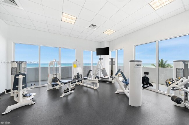 Photo - 1 br, 2 bath Condo - 6365 Collins Ave IMMP...