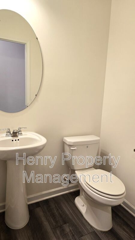 Photo - 14 White Hart Ct