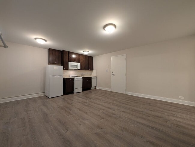 Photo - 5417 N Kenmore Ave Unit 107