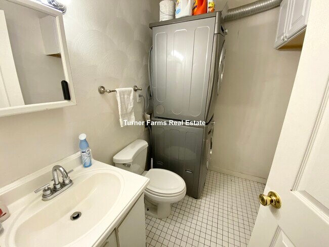 Photo - 7 Iroquois St Unit 2