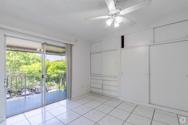 1BR, 1BA - 415SF - Bedroom