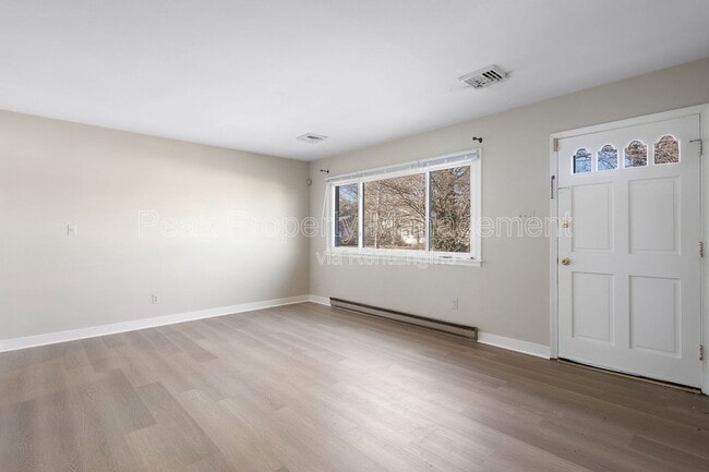 Photo - 11 N Fern Ave