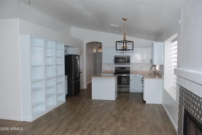 Photo - 249 W Grovers Ave