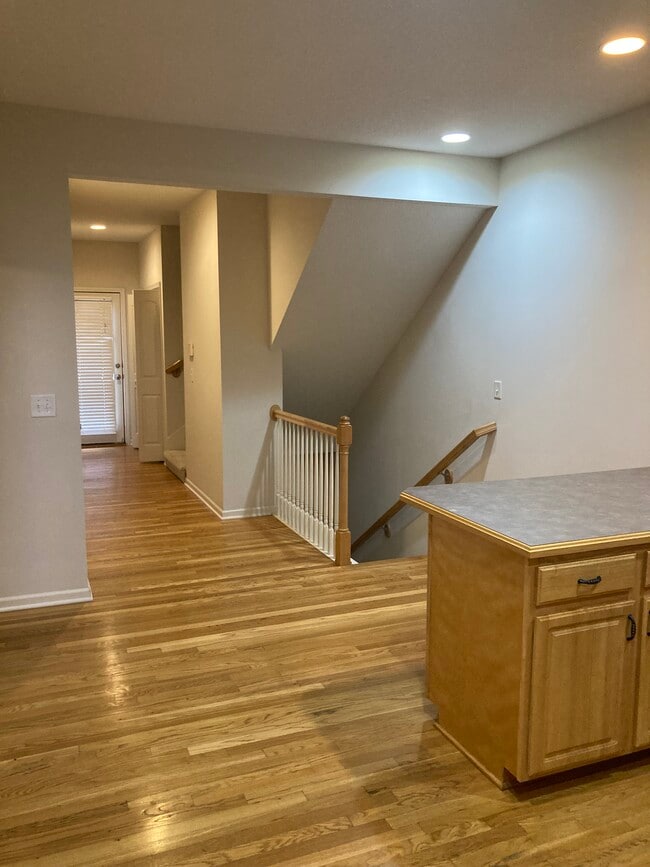 Photo - 274 N Ferrel St