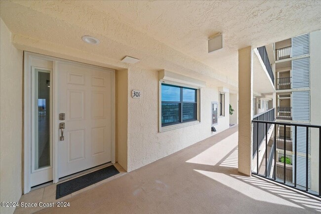 Photo - 2725 N Hwy A1A Unit 301