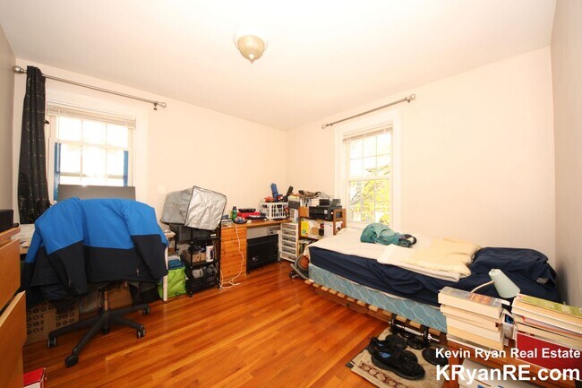 Photo - 34 Middlesex Rd