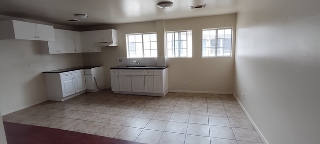 Photo - 14212 Vanowen St Unit 201