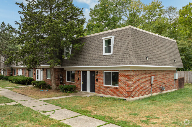 Building Photo - Townhouse Court Apartments