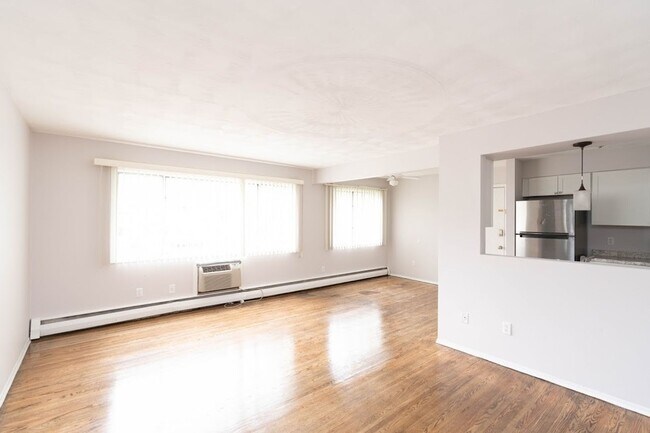 Photo - 154 Woodhill Dr Unit 154-01 Woodhill