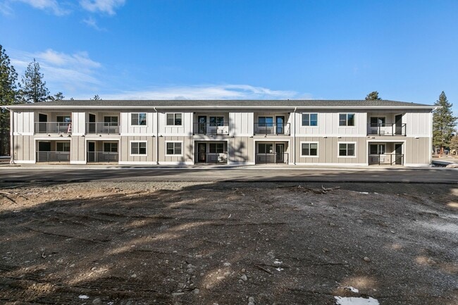 Building Photo - Oxbow Flats 2 bedroom Apartment! $500 off first 3 month's of rent! Unit 103, Building B