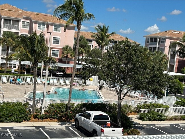 Photo - 15901 Pointe Cir Unidad 402