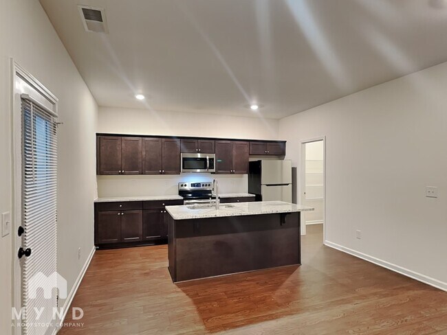 Photo - 110 Lindsey Dr