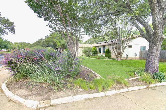 Photo - 12430 Wycliff Ln