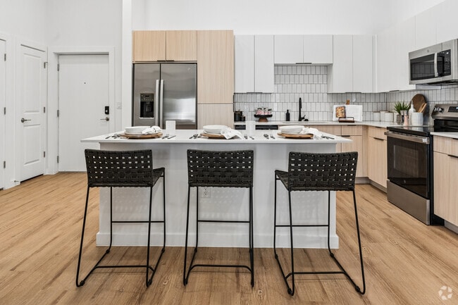 1BD, 1BA - 875SF - Kitchen