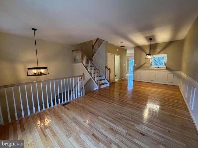 Building Photo - 2506 Clover Field Cir