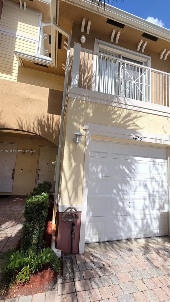 Photo - 4605 SW 75th Way