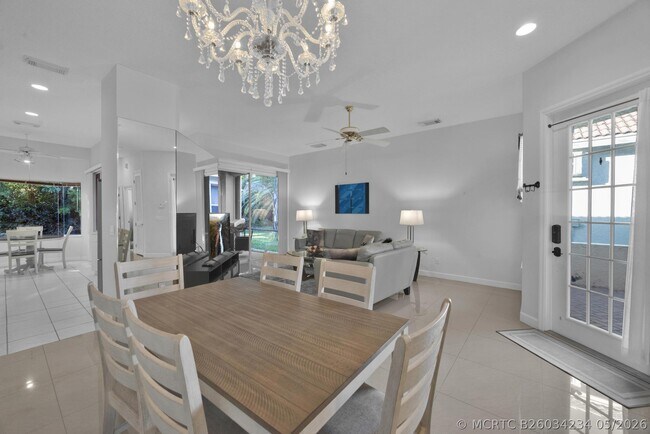 Photo - 615 SW St Thomas Cove