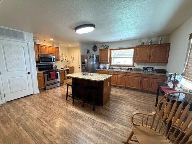 1724 Ironwood Dr