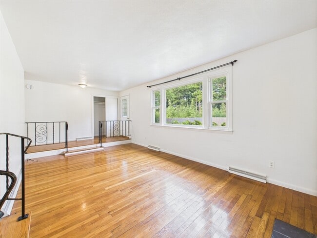 Photo - 91 Old Post Rd