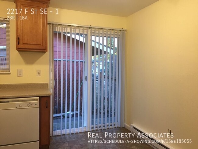 Photo - 2217 F St SE Unit 1