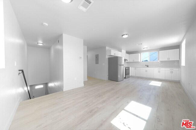 Photo - 236 W 84th Pl House