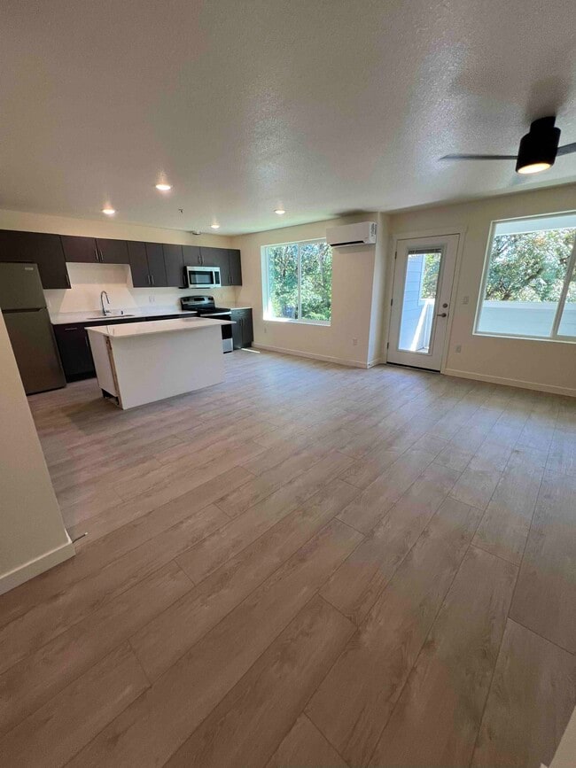 Building Photo - Bella Meadows Rental