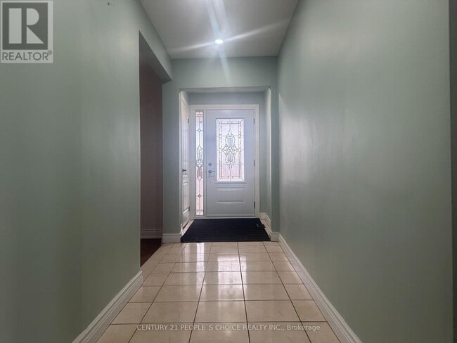 Photo - 7490 Middleshire Dr