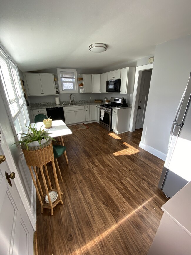 Building Photo - 2360 N 69th St Rental