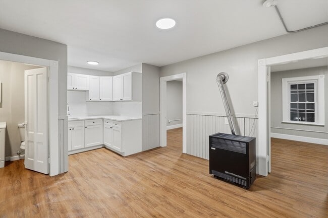 Building Photo - 44 Pratt St Unit 3R