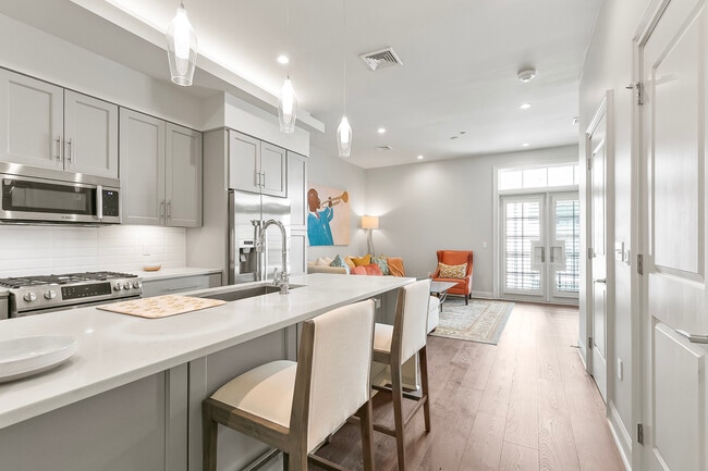 Photo - 731 Saint Charles Ave Unidad 414