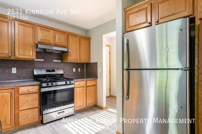 Photo - 2131 Kinnrow Ave NW