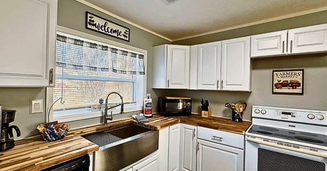 Photo - 1115 Henrietta Dr Unidad Fully Furnished 1BR