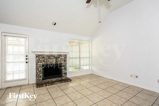 Photo - 2020 Spring Mills Rd