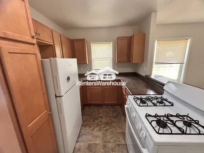 Photo - 904 Luster Ln