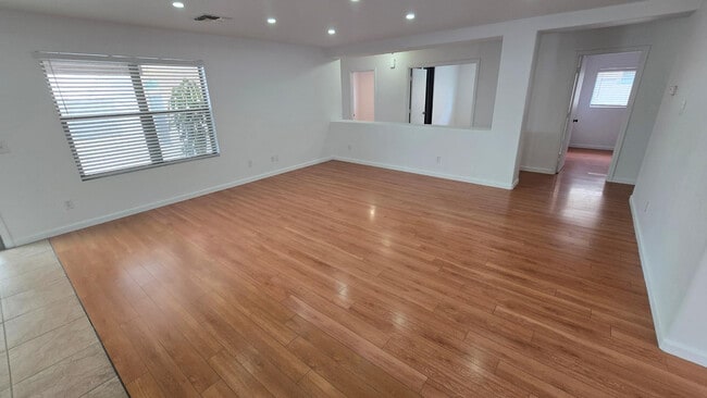 Photo - 15537 W Gelding Dr