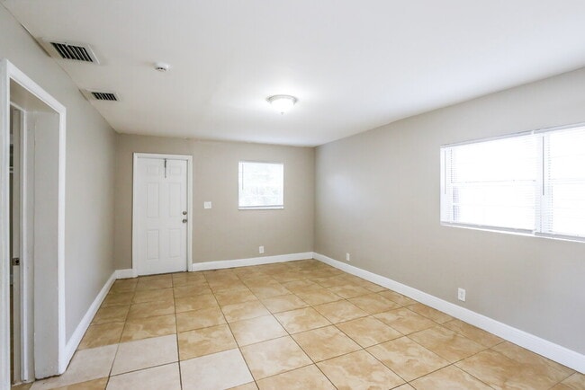 Photo - 1608 NW 16th St