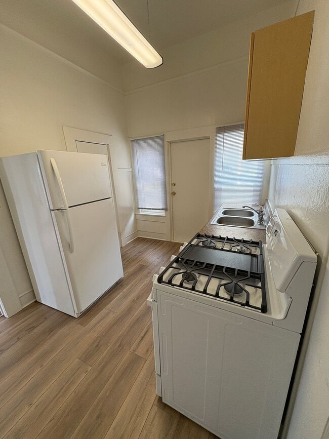 Photo - Studio Located Downtown Ventura, Close to the Beach! Unit 38 N Laurel St #1