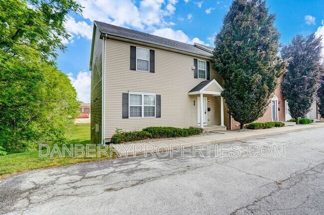 Photo - 1101 N Byrne Rd