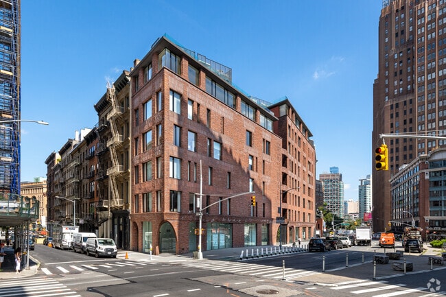 Photo - 100 Franklin